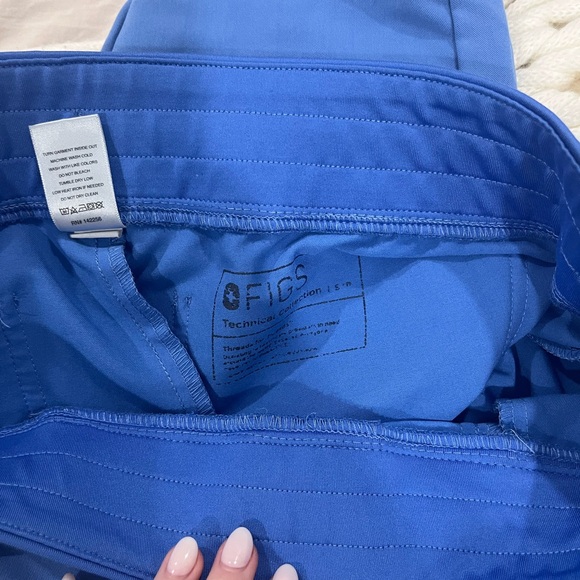 FIGS Zamora Joggers Ceil Blue Size Small Petite - Picture 3 of 4